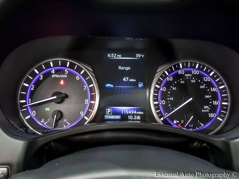 Used 2017 INFINITI Q60 3.0t w/ Premium Plus Package 3.0T image 19