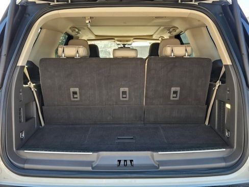 Used 2022 Lincoln Navigator Reserve image 6