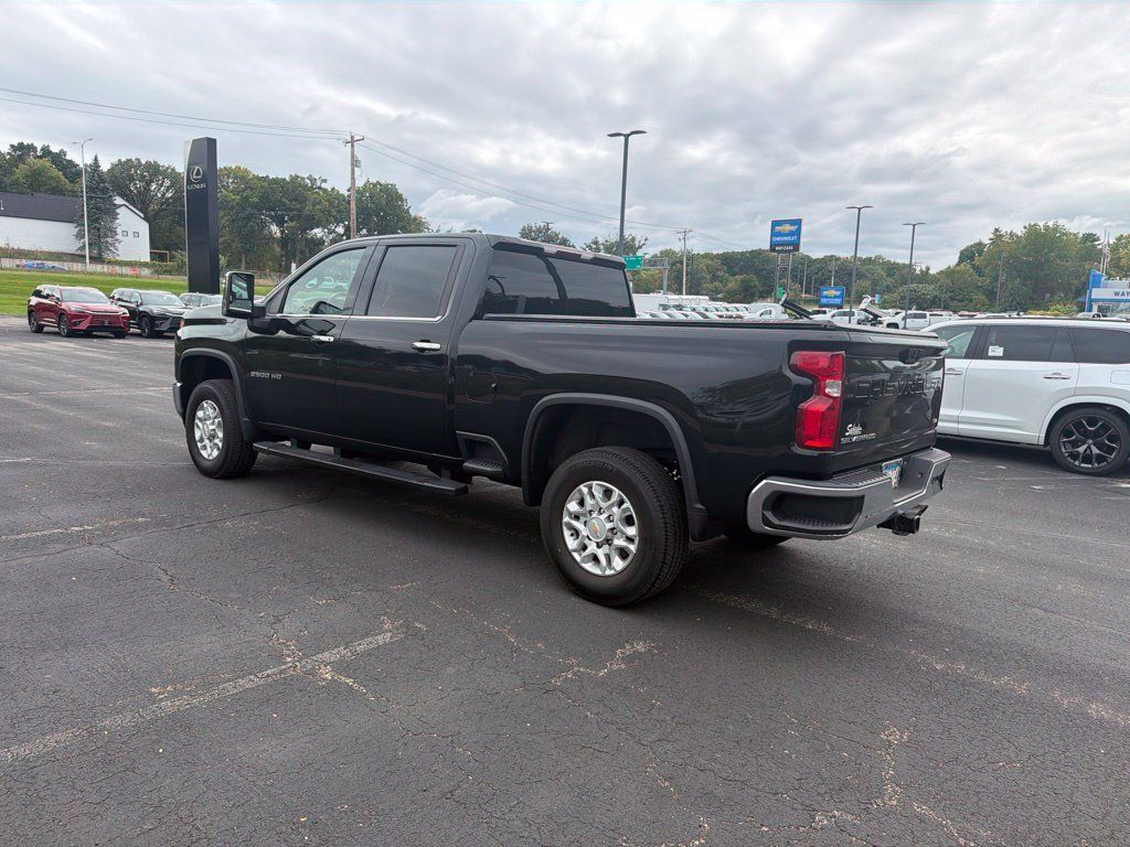 Used 2021 Chevrolet Silverado 2500 LTZ w/ Z71 Off-Road Package AWD/4WD image 22