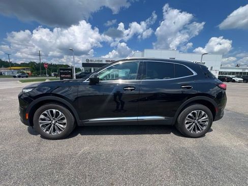 Used 2025 Buick Envision Preferred AWD/4WD image 9