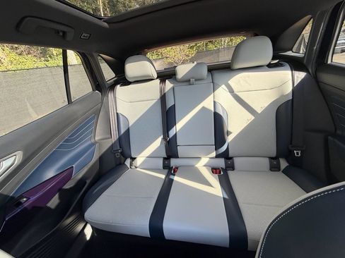 New 2025 Volkswagen ID.4 Pro S image 34