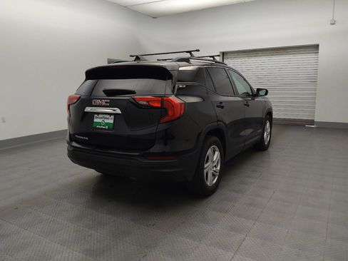 Used 2018 GMC Terrain SLE w/ Driver Convenience Package FWD image 9