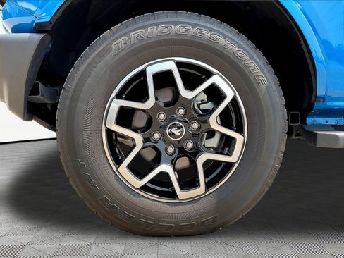 Used 2024 Ford Bronco Outer Banks AWD/4WD image 34