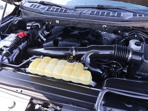 Used 2018 Ford F150 XLT w/ Equipment Group 302A Luxury AWD/4WD image 26