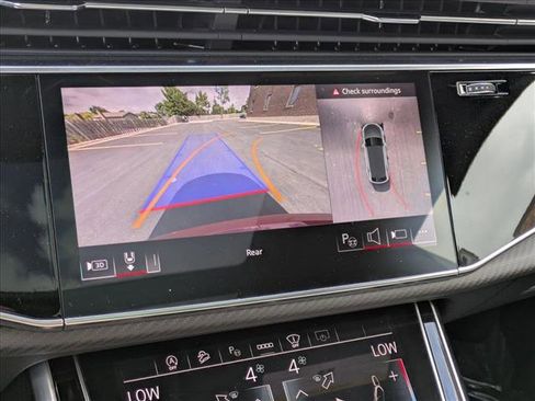 New 2025 Audi RS Q8 performance image 13