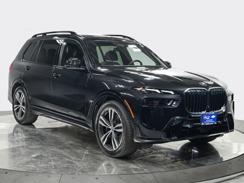 Used 2023 BMW X7 xDrive40i w/ Executive Package image 9