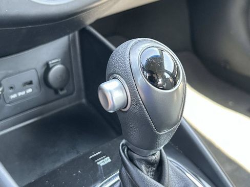 Used 2011 Kia Forte EX FWD image 33