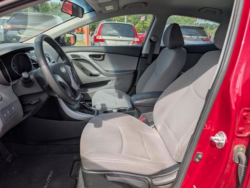 Used 2015 Hyundai Elantra SE FWD image 10