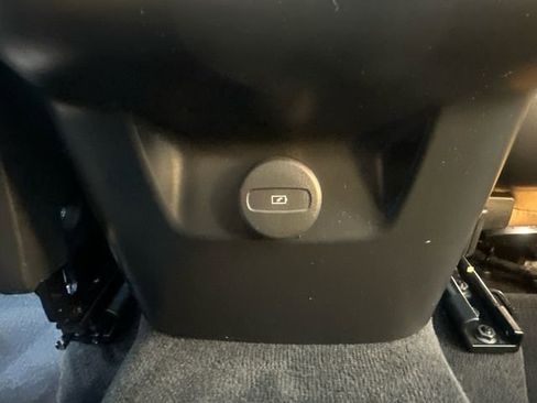 Used 2021 Volvo XC60 T5 Inscription w/ Advanced Package AWD/4WD image 18