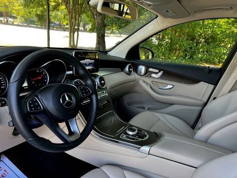 Used 2018 Mercedes-Benz GLC 300 image 16