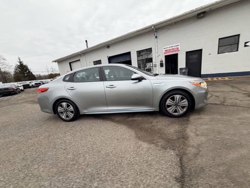Used 2017 Kia Optima EX image 9