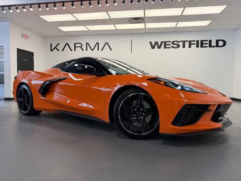 Used 2022 Chevrolet Corvette Stingray Premium Conv w/ Z51 Performance Package RWD image 1