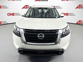 Used 2024 Nissan Pathfinder SV FWD video 2