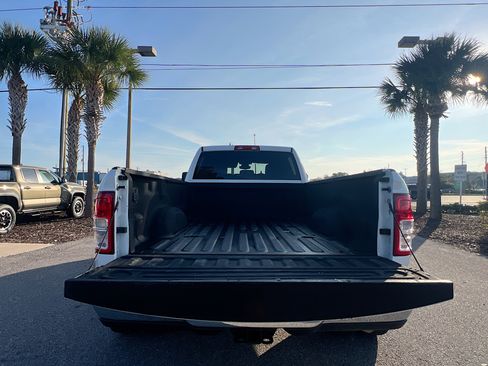 Used 2024 RAM 3500 Big Horn AWD/4WD image 34