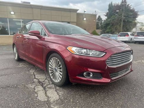 Used 2016 Ford Fusion Titanium FWD image 3