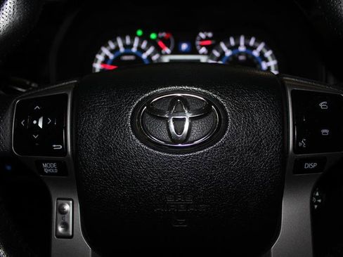 Used 2017 Toyota 4Runner SR5 Premium w/ Convenience Package AWD/4WD image 17