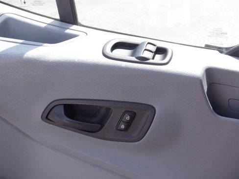 Used 2018 Ford Transit 250 138 image 12