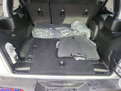 New 2026 Jeep Wrangler Unlimited Rubicon image 21