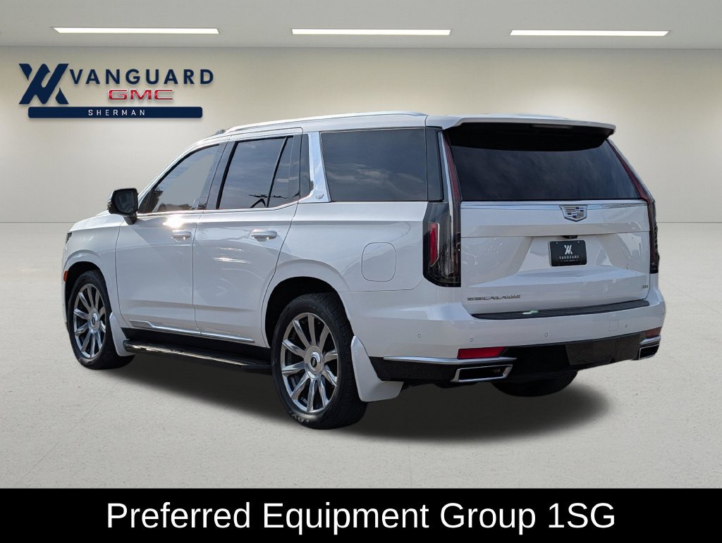Used 2022 Cadillac Escalade Premium Luxury Platinum w/ Heavy-Duty Trailer Package AWD/4WD image 4