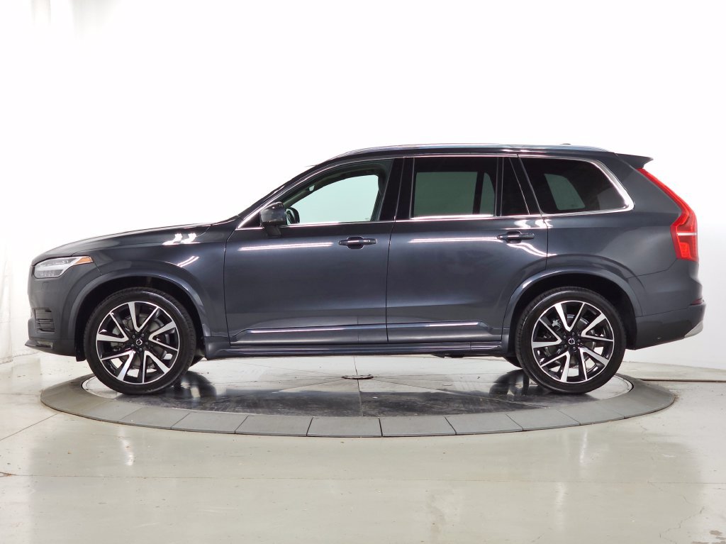 Used 2022 Volvo XC90 T6 Momentum w/ Climate Package AWD/4WD image 5