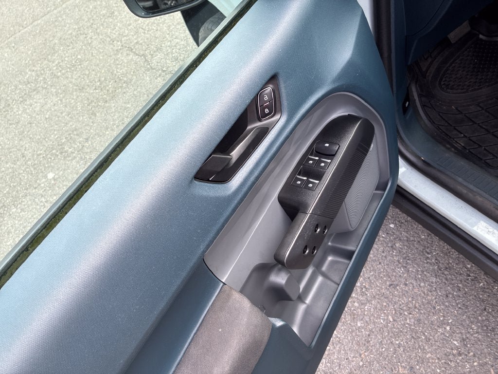Used 2022 Ford Maverick XL FWD image 12
