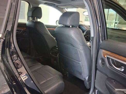 Used 2020 Honda CR-V Touring image 11