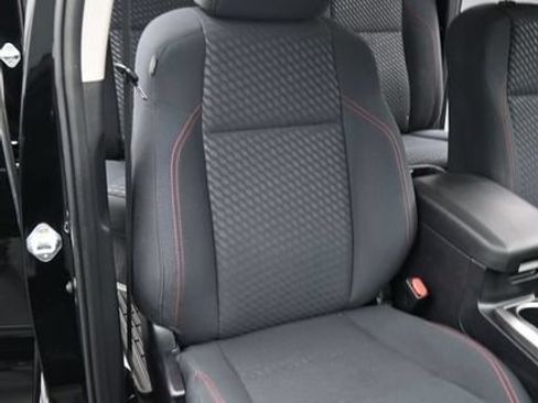 Used 2021 Toyota Tacoma SR5 RWD image 18