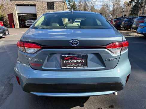 Used 2022 Toyota Corolla LE image 6