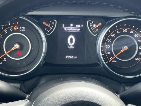 Used 2022 Jeep Gladiator Sport AWD/4WD image 39