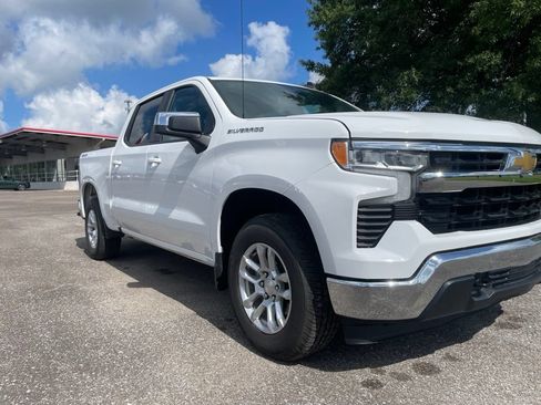 Used 2023 Chevrolet Silverado 1500 LT AWD/4WD image 10