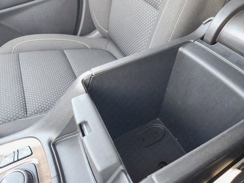 Used 2023 GMC Acadia SLE w/ Driver Convenience Package image 47