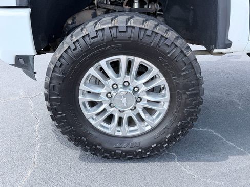Used 2020 Chevrolet Silverado 2500 High Country w/ Z71 Off-Road Package AWD/4WD image 37