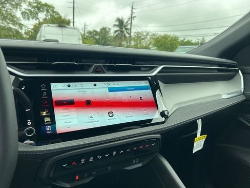 New 2026 Jeep Cherokee Laredo image 11