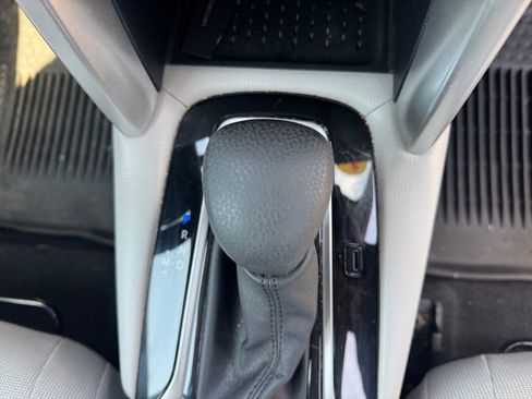 Used 2023 Toyota Corolla Cross L image 24