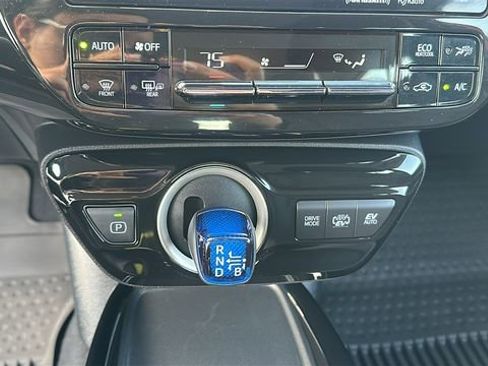 Used 2022 Toyota Prius Prime LE image 12