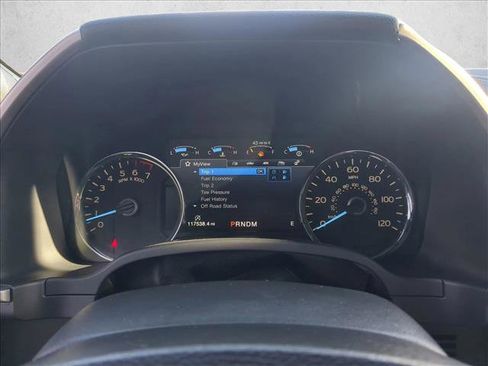 Used 2018 Ford F150 Lariat w/ Equipment Group 502A Luxury image 10