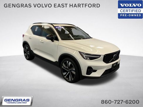 Certified 2024 Volvo XC40 B5 Plus w/ Protection Package Premier AWD/4WD image 1
