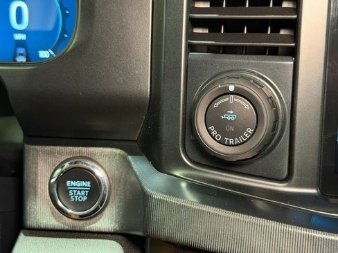 Used 2025 Ford F350 Platinum AWD/4WD image 27