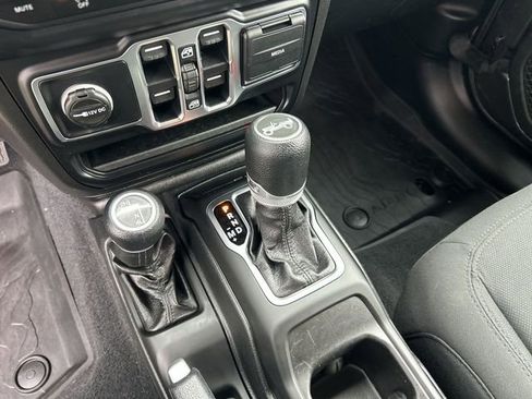 Used 2020 Jeep Wrangler Unlimited Sport AWD/4WD image 22