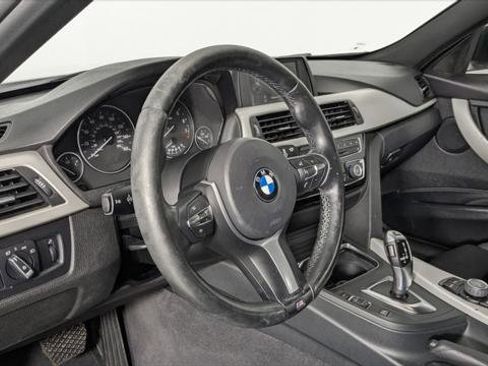 Used 2016 BMW 320i Sedan image 24
