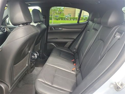 Used 2022 Alfa Romeo Stelvio Ti image 12