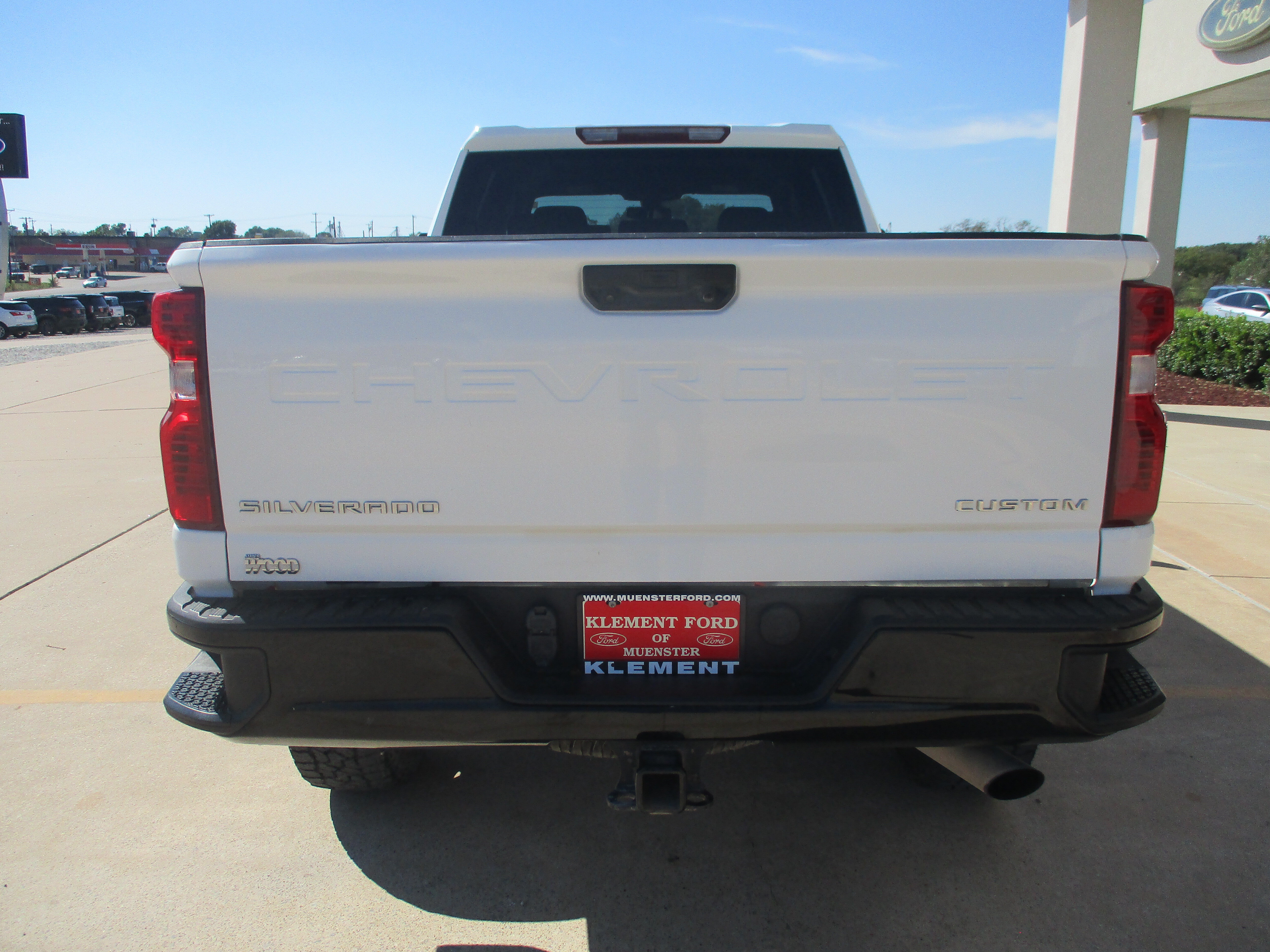 Used 2022 Chevrolet Silverado 2500 Custom w/ Custom Value Package AWD/4WD image 6