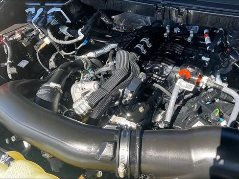 Used 2025 Ford F150 Lariat w/ Equipment Group 502A High AWD/4WD image 30