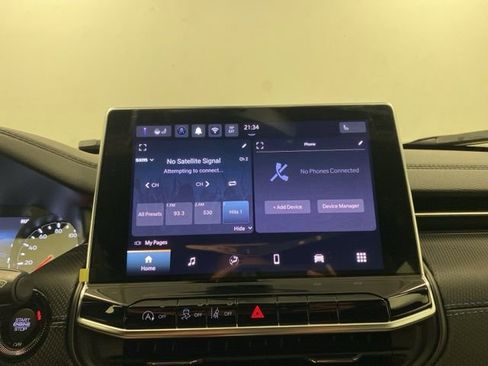 Used 2026 Jeep Compass Latitude image 10