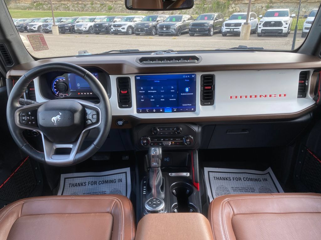 Used 2024 Ford Bronco Heritage Edition AWD/4WD image 13