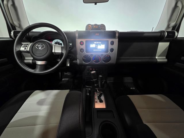 Used 2007 Toyota FJ Cruiser 4WD w/ Upgrade Pkg 2 image 14