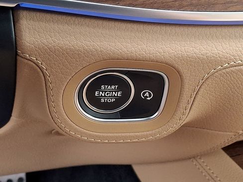 New 2026 Mercedes-Benz GLS 450 4MATIC image 16