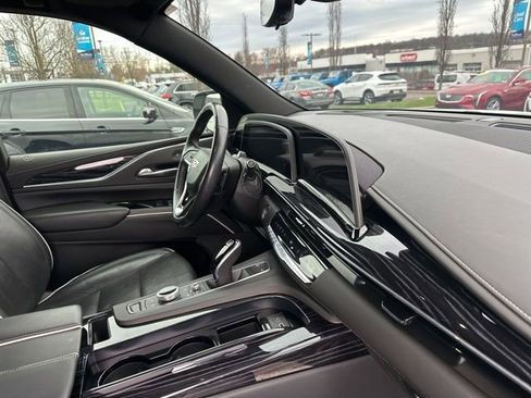 Used 2022 Cadillac Escalade Sport w/ Touring Package image 15