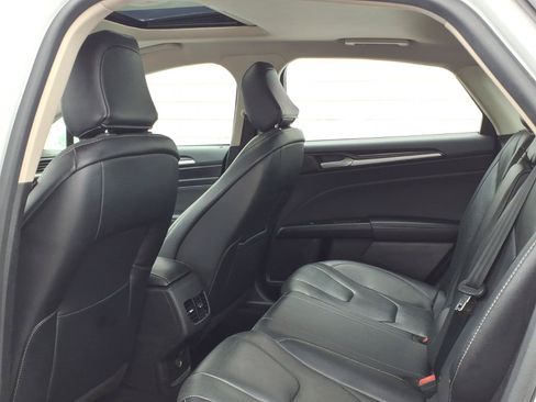 Used 2020 Ford Fusion Titanium AWD/4WD image 11
