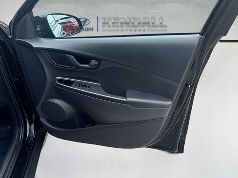 Used 2023 Hyundai Kona SE AWD/4WD image 30